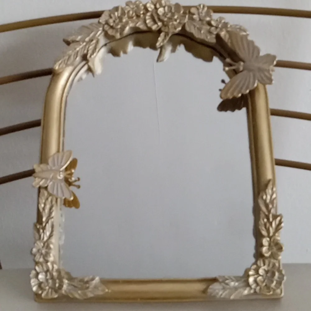 New!Ashland Mirror